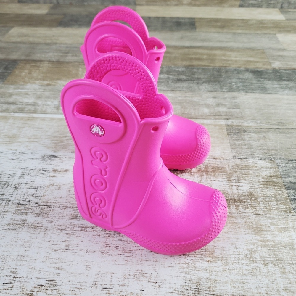 Crocs Handle It Kids Rain‎ Boots Sz 6 C6 Vibrant Pink Rubber Handles Slip On Mid